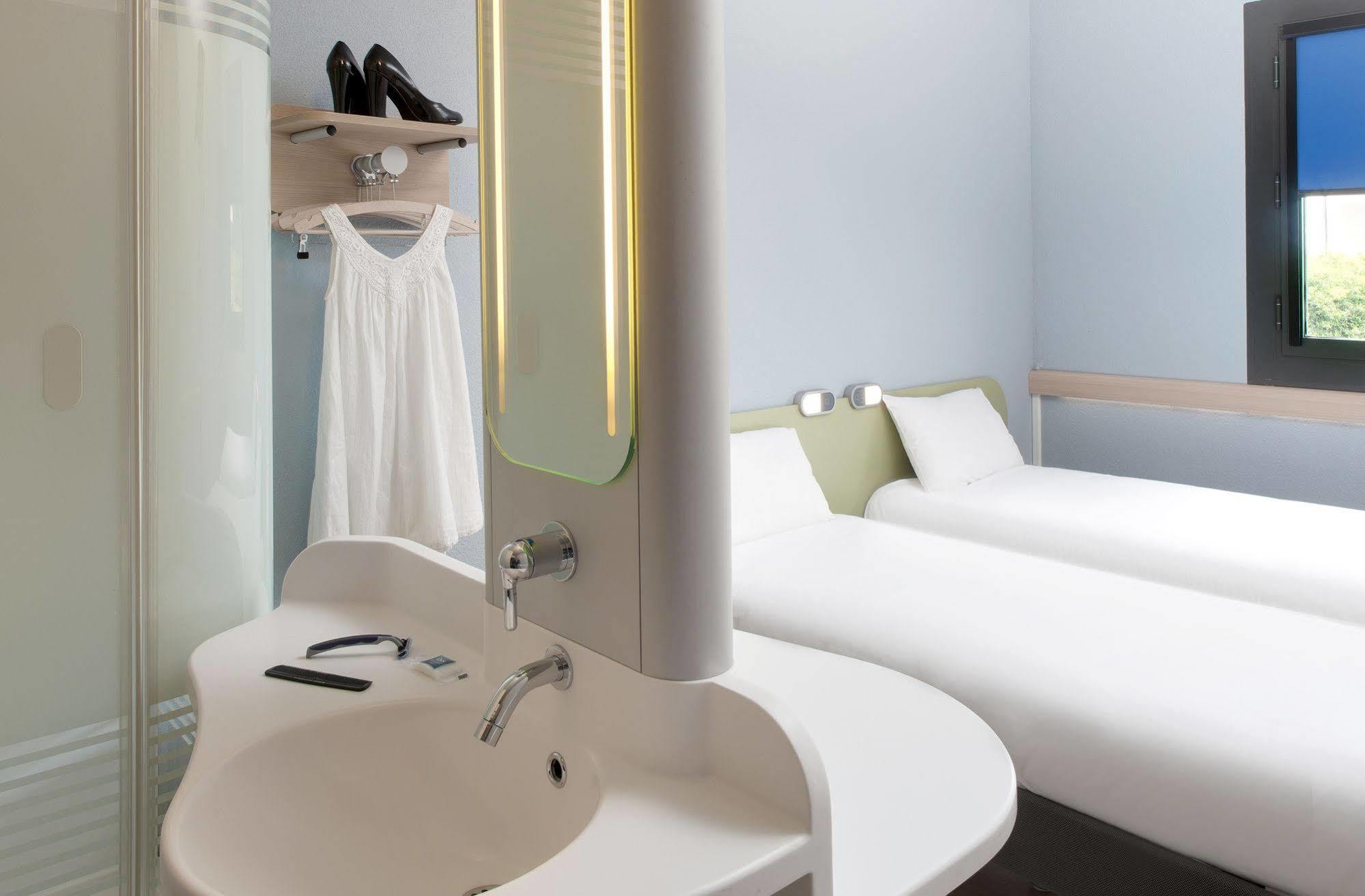 Ibis Budget Bergerac Exteriör bild