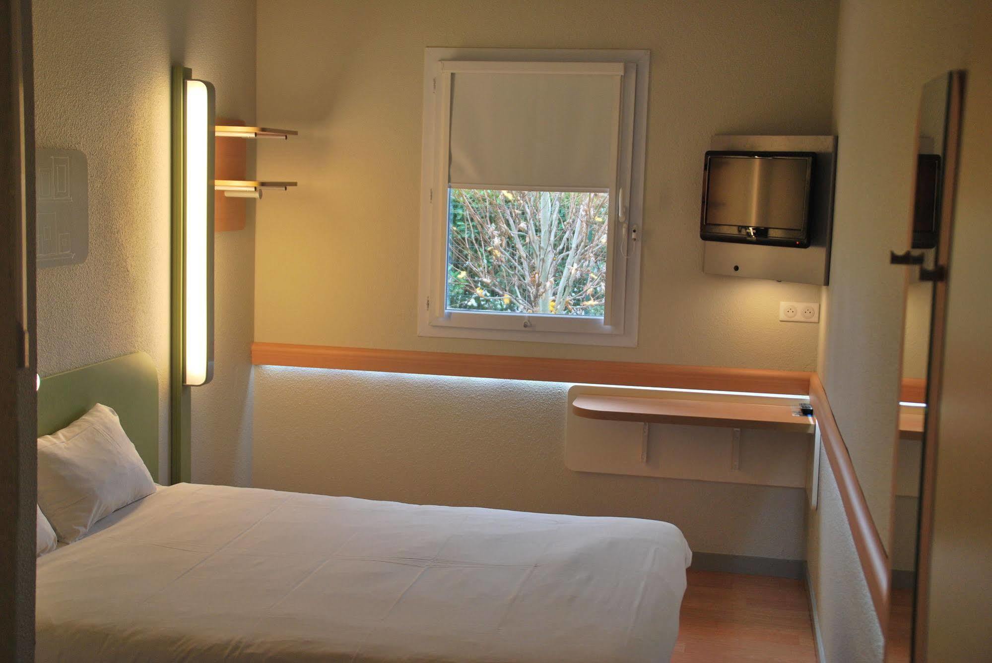 Ibis Budget Bergerac Exteriör bild